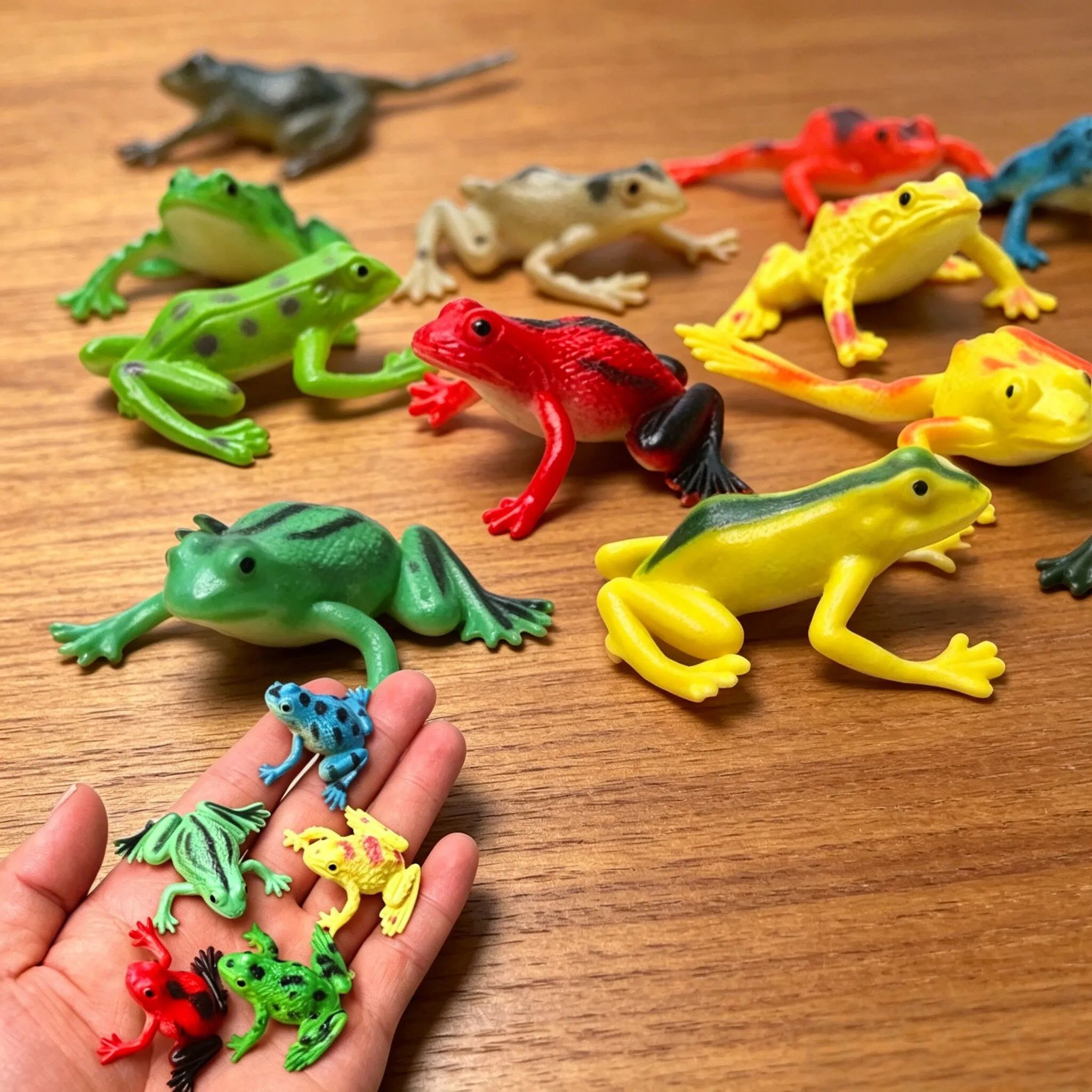 12 個リアルなカエル像子供科学おもちゃ PVC 熱帯ツリー - Hobby Is Science のレビューと価格